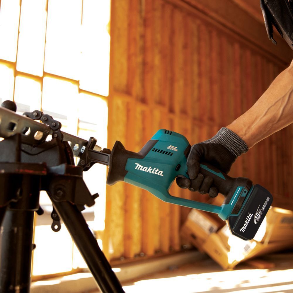 Makita 18V Brushless Compact Recipro Saw - Tool Only
