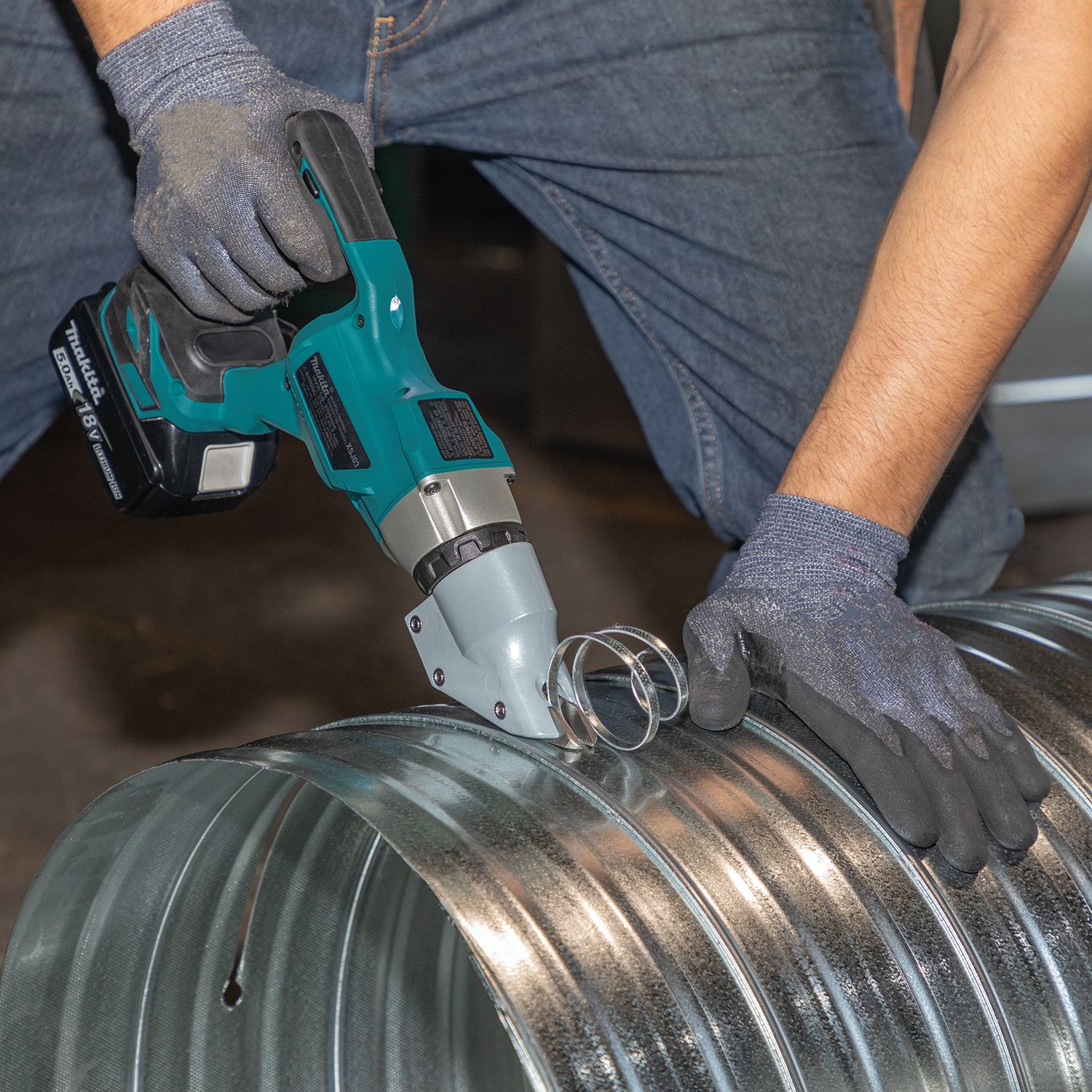 Makita 18V Cordless 14ga Straight Shears with Brushless Motor - Tool Only