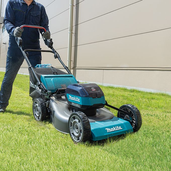 Makita 40V max XGT Brushless Cordless 21" Self-Propelled Lawn Mower - Tool Only