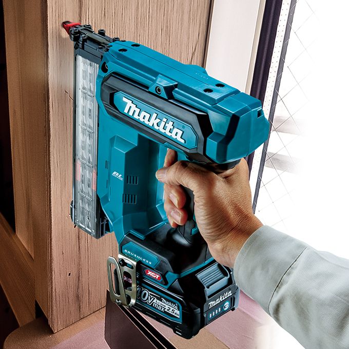 Makita 40V MAX XGT Li-Ion Brushless 18ga 1-5/8" Brad Nailer (Tool Only)
