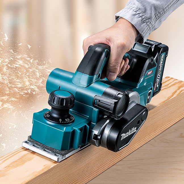 Makita 40V MAX XGT Brushless Cordless 3-1/4" Planer w/ AWS & XPT (Tool Only)
