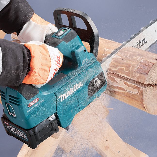 Makita 40V MAX XGT Cordless Brushless 12" Top Handle Chainsaw w/WetGuard (Tool Only)