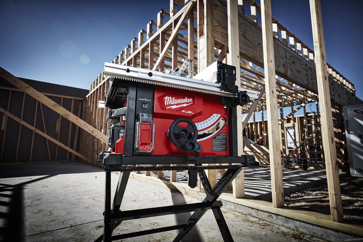 Milwaukee M18 FUEL 18 Volt Lithium-Ion Brushless Cordless 8-1/4 in. Table Saw with ONE-KEY Kit