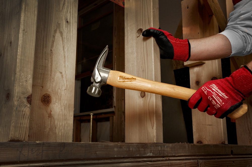 Milwaukee 19oz Milled Face Hickory Wood Framing Hammer