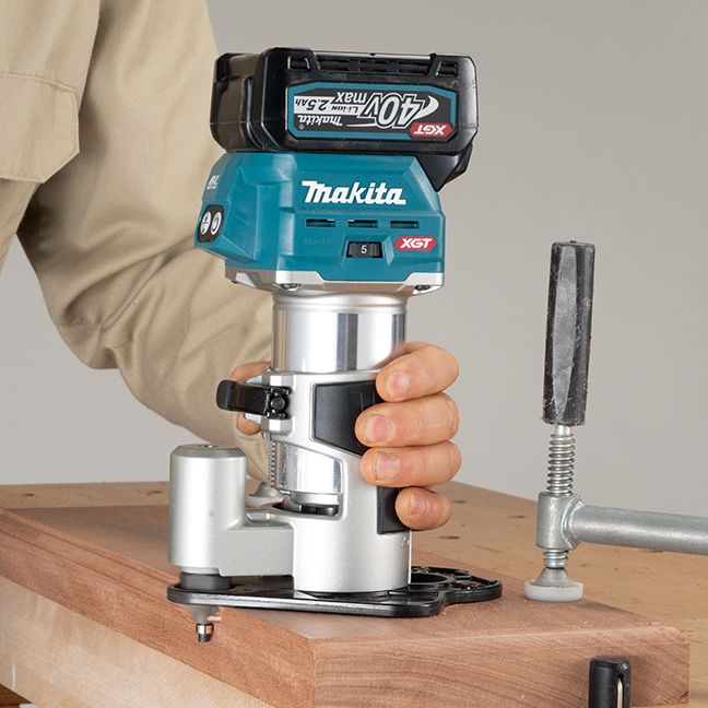 Makita 40V MAX XGT Brushless Cordless Compact Router with AWS & XPT - Tool Only