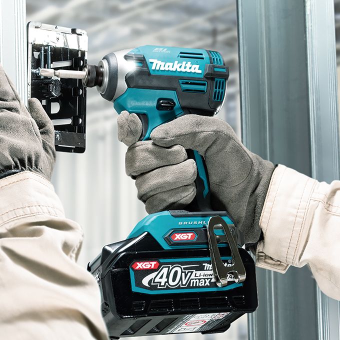 Makita 40V max XGT Brushless Cordless 1/4" Impact Driver w/XPT (Tool Only)