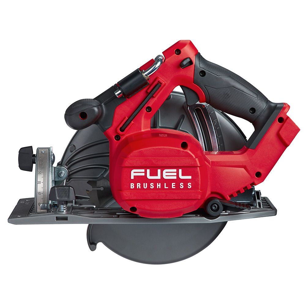 Milwaukee M18 FUEL 18 Volt Lithium-Ion Brushless Cordless 7-1/4 in. Circular Saw - Tool Only
