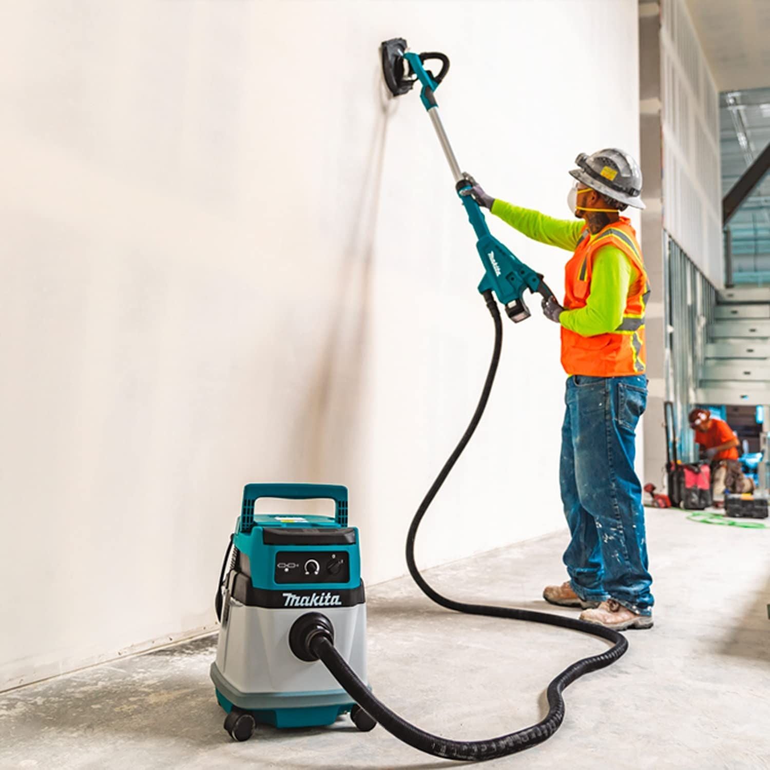 Makita 18VX2 LXT Brushless 15L Vacuum, Dry, Hepa, AC/DC - Tool Only