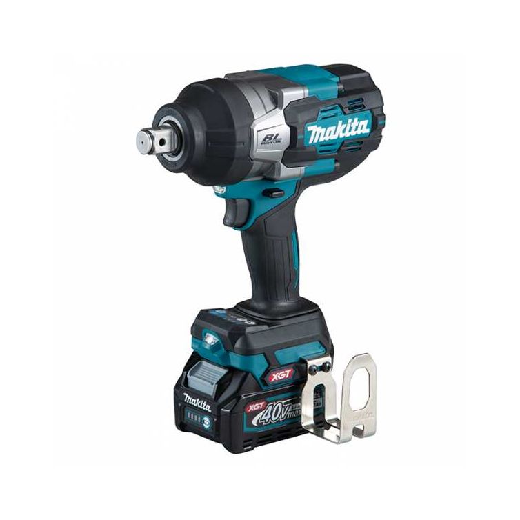 Makita XGT 40V Max 3/4" Impact Wrench Kit with Battery and Charger