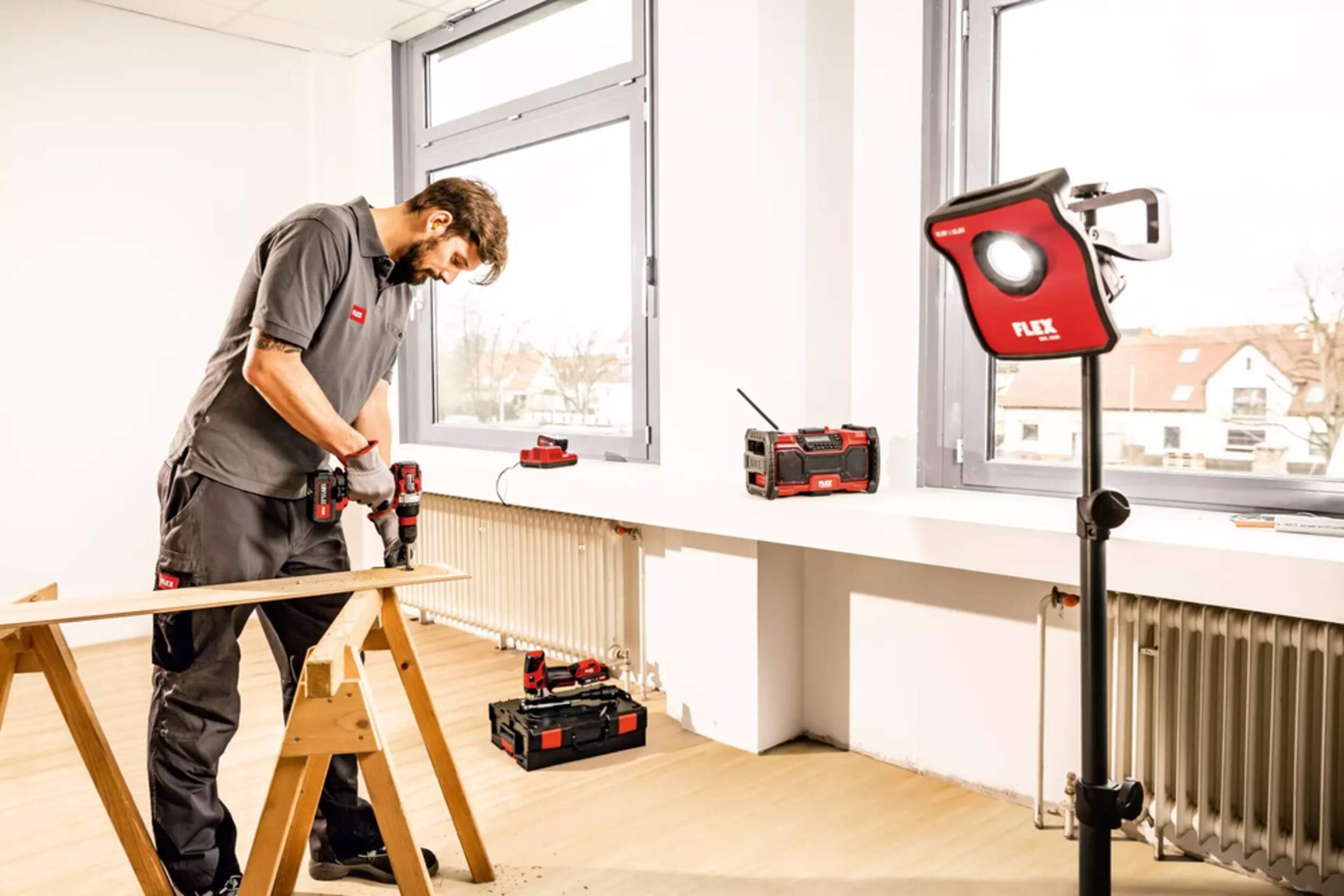 FLEX DWL250012.0/18.0USA 12V/18V TrueView Cordless Detailing Light, Bare Tool