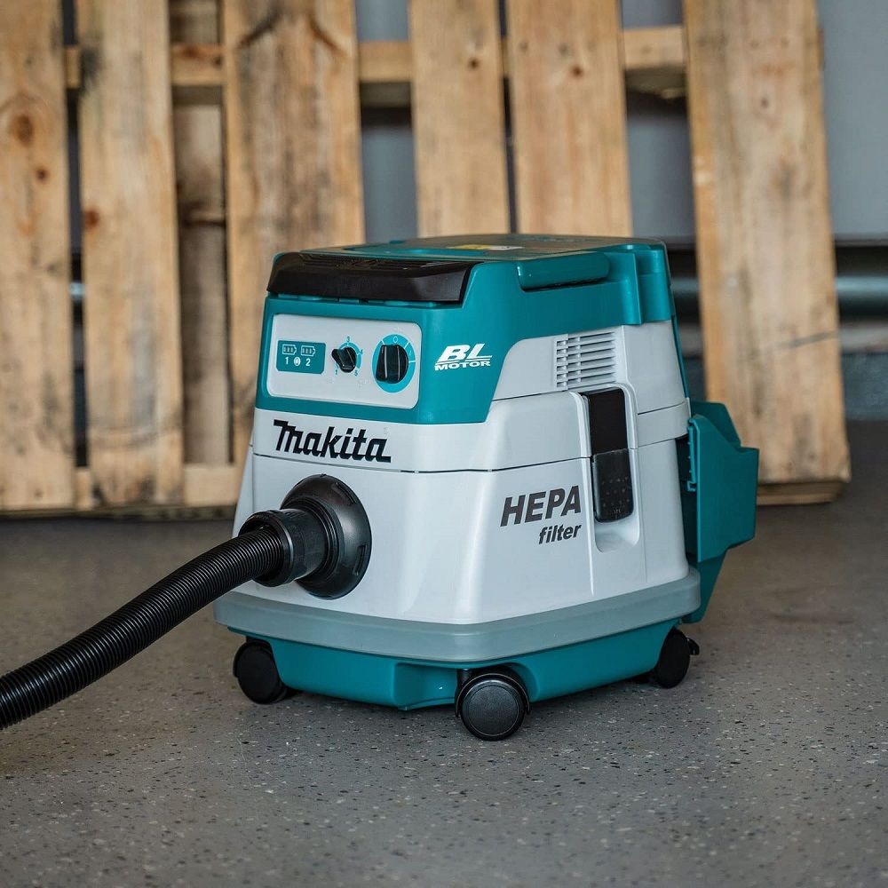 Makita 36V Cordless Vacuum Cleaner