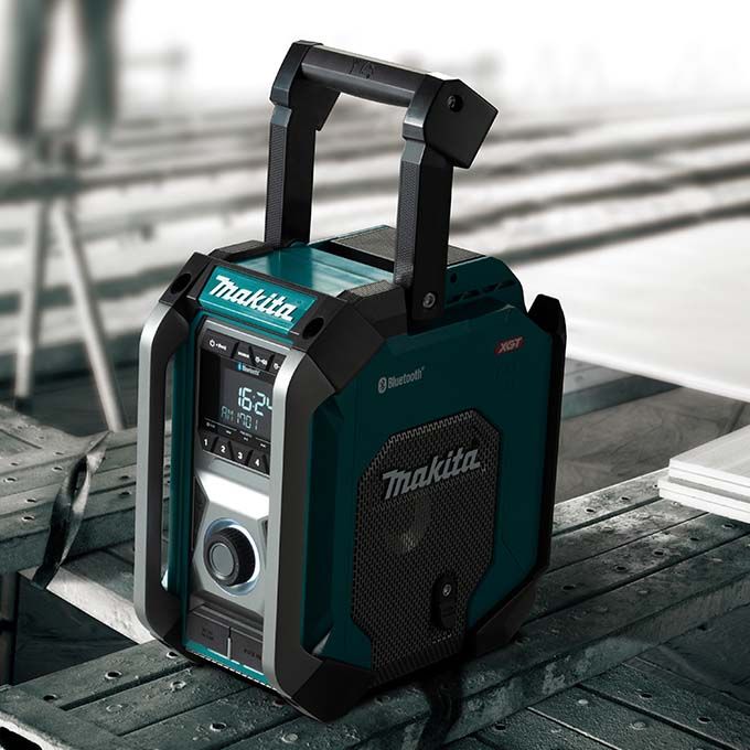 Makita 40V MAX XGT Cordless or Electric Jobsite Radio with Bluetooth (Tool Only)