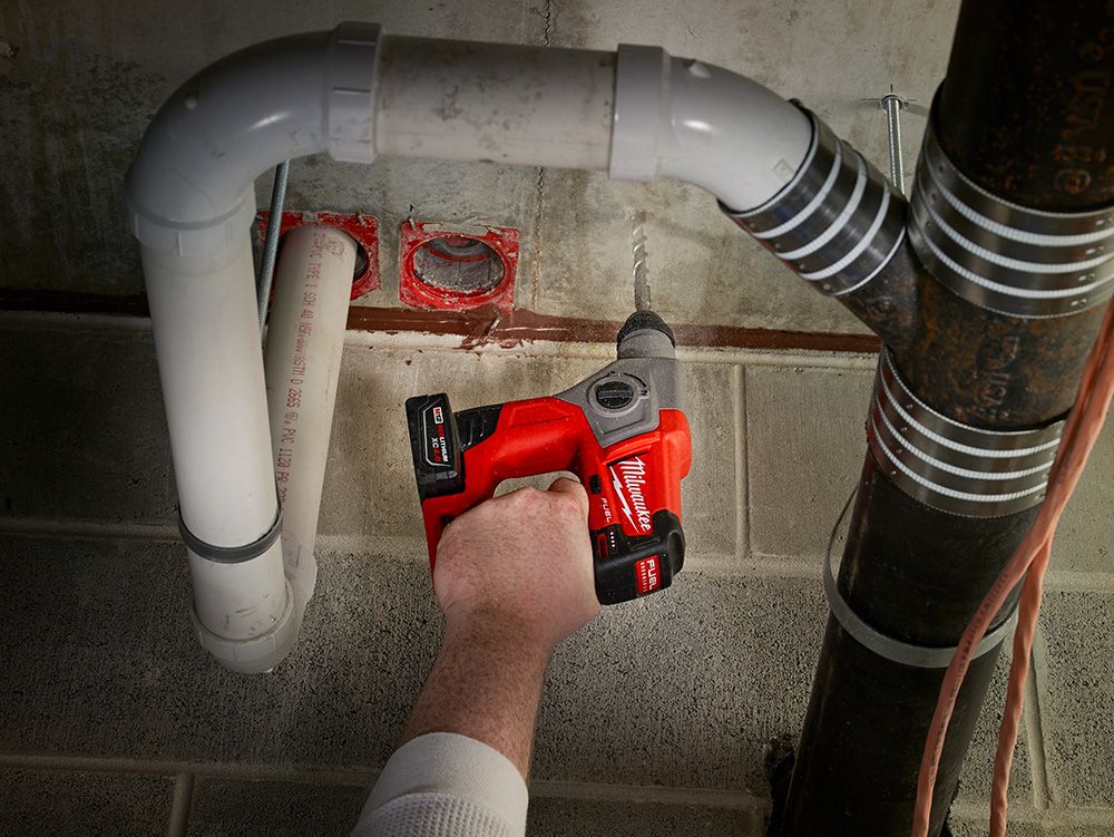 Milwaukee M12 FUEL 5/8" SDS Plus Rotary Hammer Kit with 1 Battery