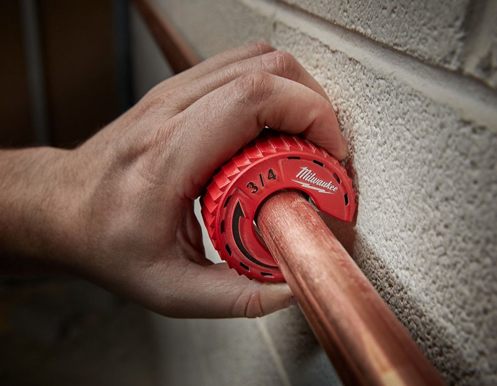 Milwaukee 3/4 in. Close Quarters Tubing Cutter