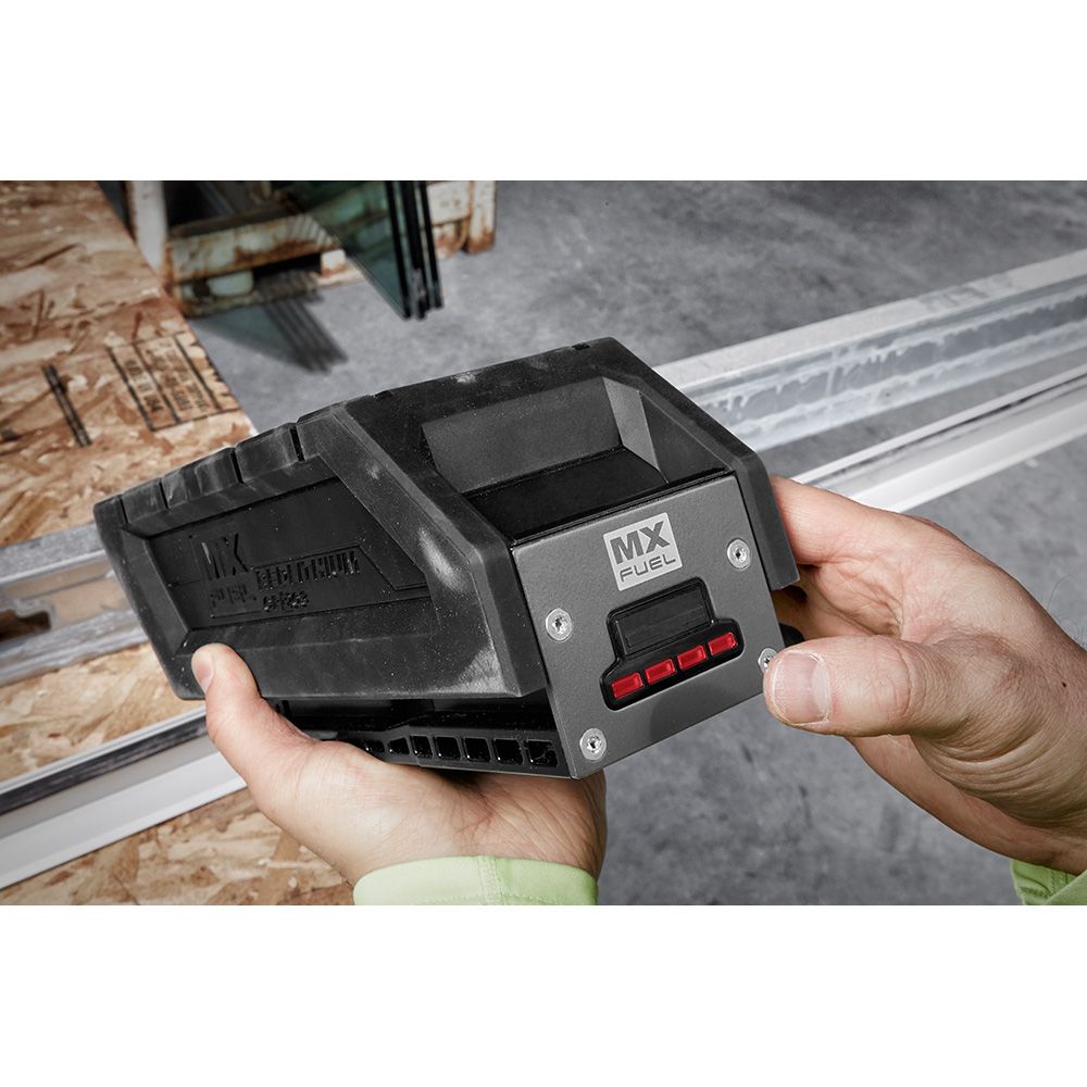 Milwaukee MX FUEL REDLITHIUM CP203 Battery Pack