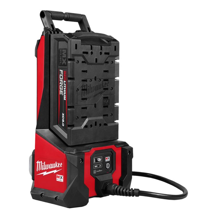 Milwaukee MX FUEL High Cycle Concrete Vibrator Kit